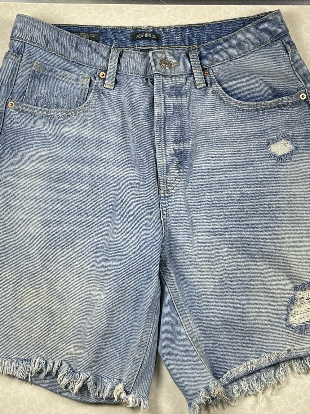 Wild Fable Distressed Bermuda Jean Shorts Light Wash Frayed Hem Size 8